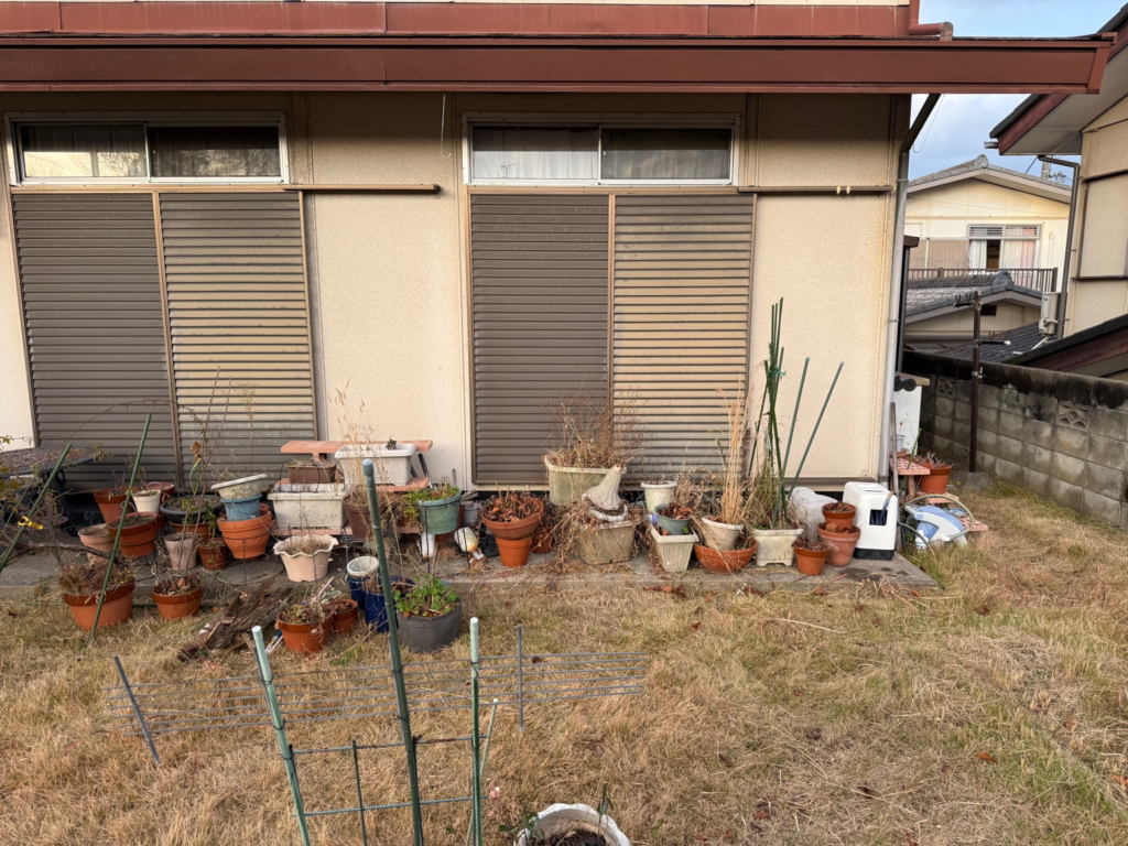 浅口市鴨方町 植木鉢・プランターの搬出 便利屋あんばい
