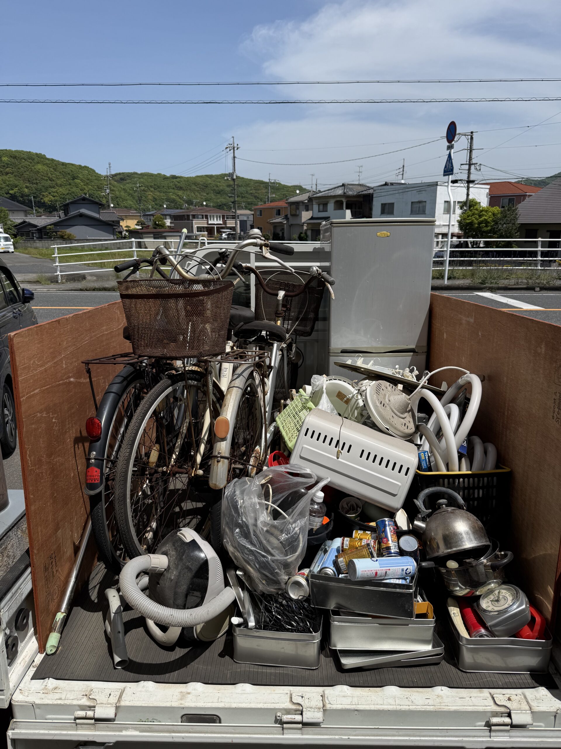 倉敷市福田 アパート 残置物 自転車 洗濯機 軽トラ 不用品回収 便利屋あんばい